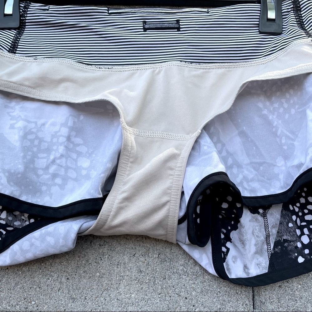 Lululemon Speed Short Static Mist White Black - Picture 8 of 9